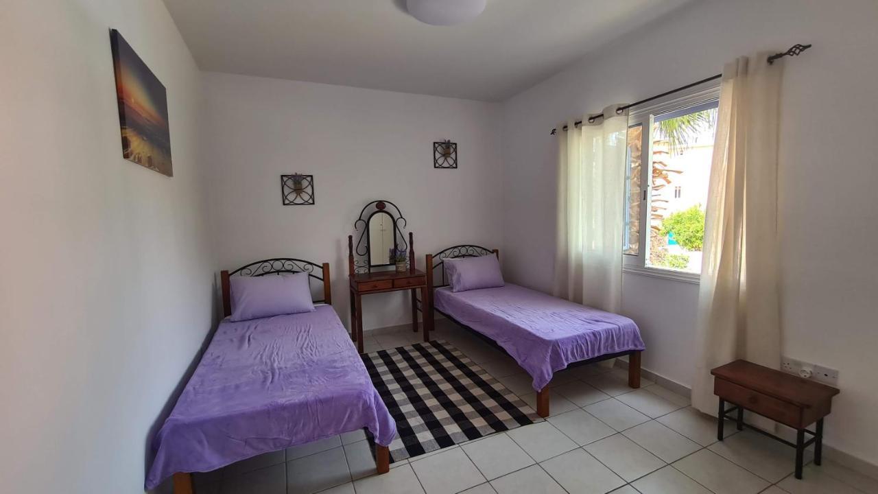 Paphos Sunny Limnaria Gardens 2 Bedroom Apartment מראה חיצוני תמונה